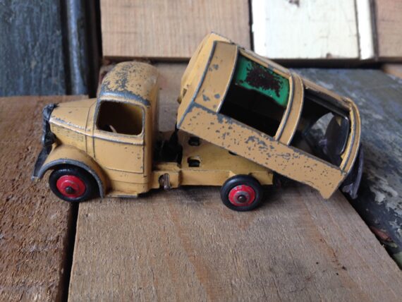 3 Dinky toys public service England - Image 8