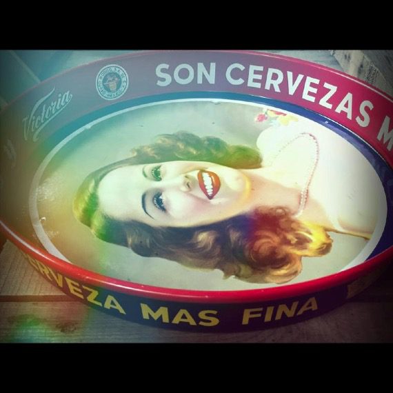 Corona serving plate tin waiter beer 1980 Corona serving waiter tray tin beer 1980 Mexico - Image 1
