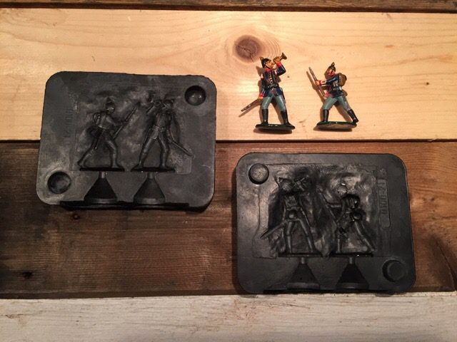 Zinnbrigade 8 double mold 35mm 2 soldiers Germany 1980 tin zinn Zinnbrigade 8 double mould 35mm 2 soldiers Germany 1980 - Image 1