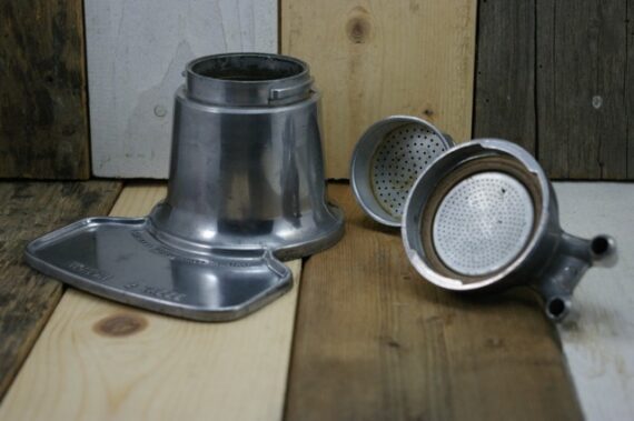 Mignon 2 cup moka pot OMG Italy 1970 diamond knob perculator - Image 4