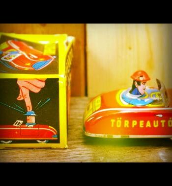 Lemez Törpeauto tin toy 1982 Hungary