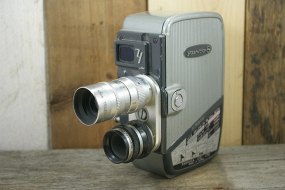 Yashica 8 double lens wind up 8mm video Camera Japan 1960