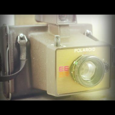 Polaroid EE33 land camera 1970 USA - Vintage Man Stuff