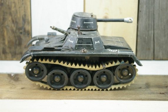 Gama 65 Tank medium military tin toy windup 1950 Germany - Image 4
