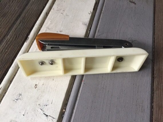 Tachikawa LTD no. 3 desk stapler 1970 Japan - Image 2