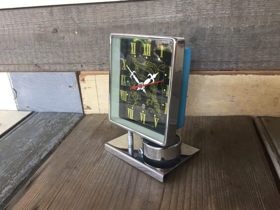 White Dove square alarm clock 1980 China - Image 3