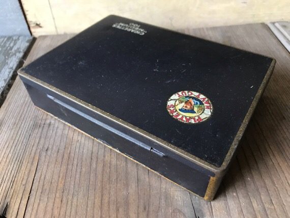 Player's square 100 Cigarettes tobacco tin 1940 England - Image 5