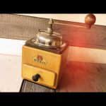 PeDe Dienes 611 coffee hand grinder 1960 Holland