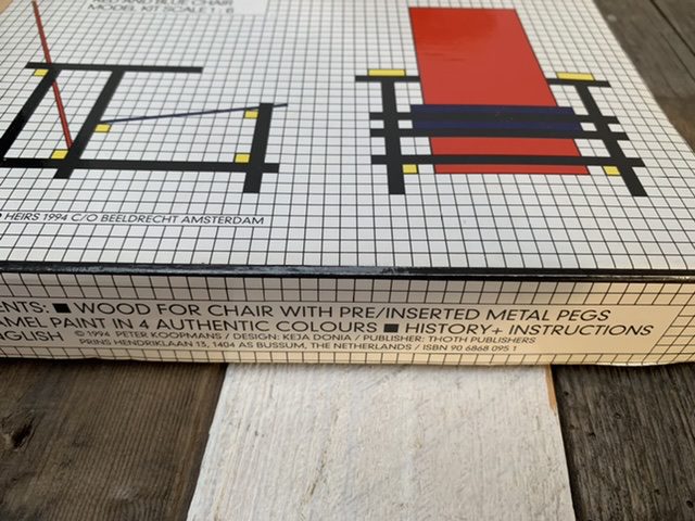 Rietveld chair 1:6 model kit Dutch design 1994 Netherlands