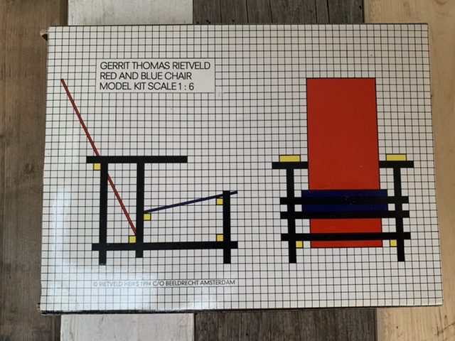 Rietveld chair 1:6 model kit Dutch design 1994 Netherlands