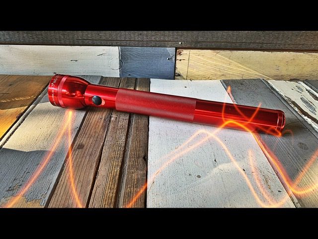 Maglite cherry red XL Flashlight 1990 USA Maglite cherry red XL Flashlight 1990 USA