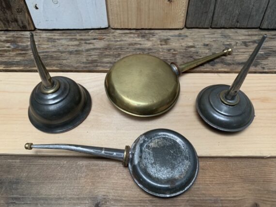 miniature Oil squirt cans 4x metal tool 1940 - Image 3