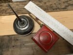 Small Oil squirt cans 2x metal tool 1950 England - Image 5