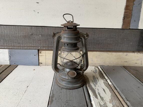 Kwang Hwa 245 hurricane oil lantern kerosine 1960 China - Image 3