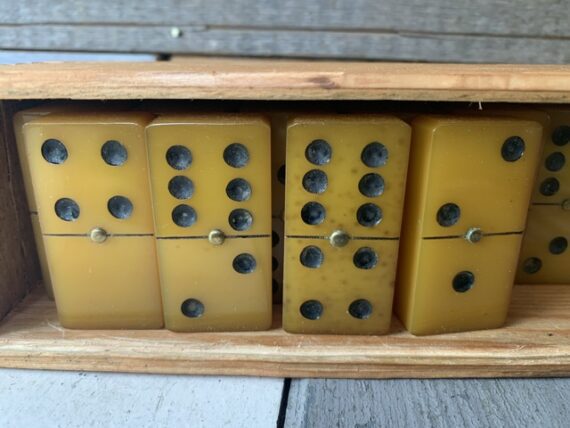 Double 6 Domino set butterscotch bakelite handmade in box 1960 Holland - Image 5