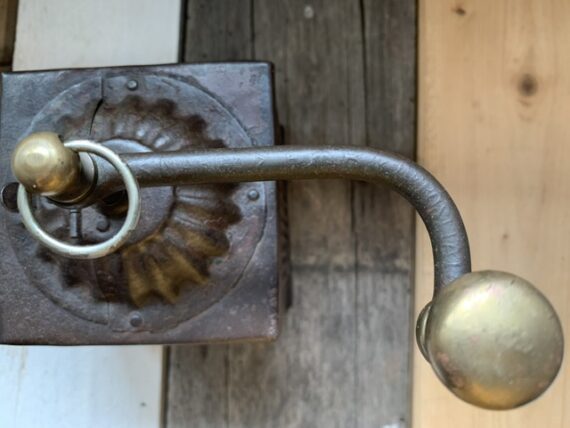 FB Tre Spade all metal coffee grinder 1930 Italy - Image 4