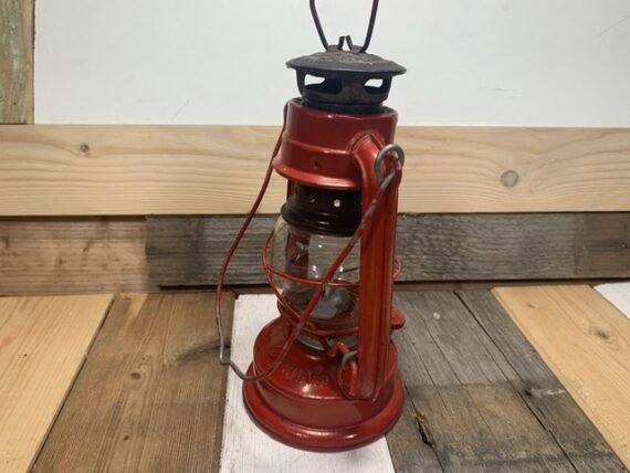 Swallow Brand 245 small red oil lantern kerosine 1980 China