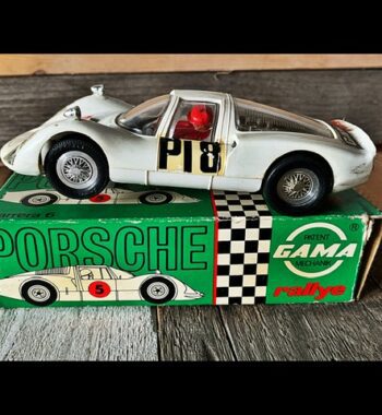 Gama Rallye 1:32 Porsche 7011 light nr 18 slot car 1970 box Germany