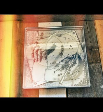 M.C. Escher dexterity puzzle game 1990 Pussycat Germany - Drawing hands