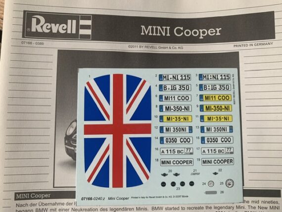 Revell 07166 Mini Cooper 1:24 model kit 2011 Germany - Image 5