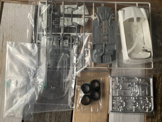 Revell 07166 Mini Cooper 1:24 model kit 2011 Germany - Image 7