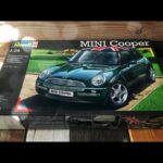 Revell 07166 Mini Cooper 1:24 model kit 2011 Germany
