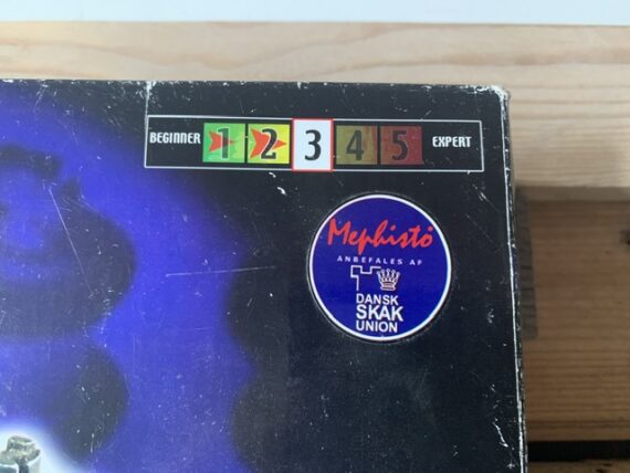Mephisto Chess trainer computer electronic Saitek 2000 in box