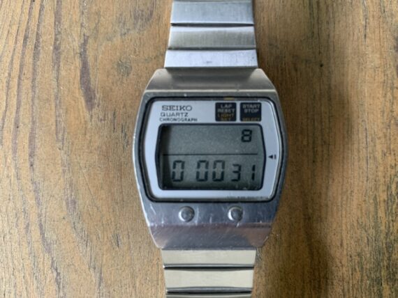 Seiko M159-5010 Quartz LCD chronograph white steel 1976 Japan