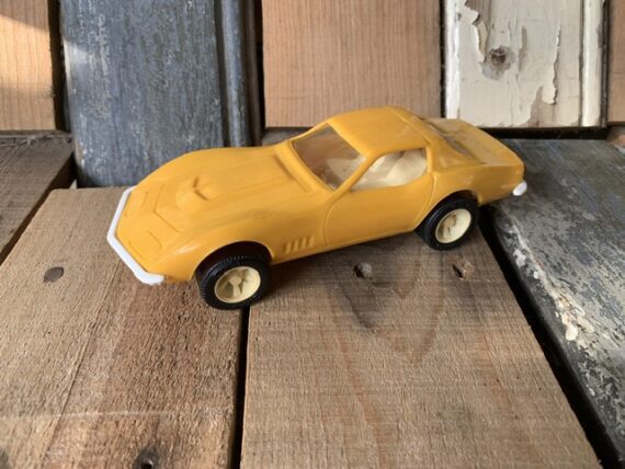 Tonka yellow Chevrolet Corvette Stingray for carrier 1960 USA - Image 8