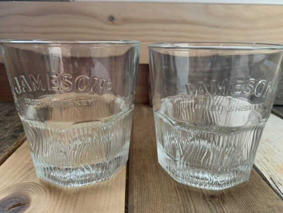 Set of 2 Jameson Whiskey embossed glasses 1990 Ireland - Image 4