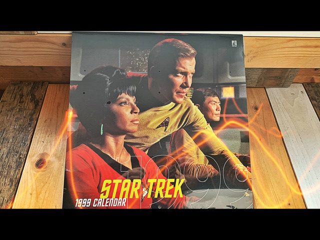 Star Trek 1999 wall photo calendar still sealed 1998 Paramount USA Star Trek 1999 wall photo calendar still sealed 1998 Paramount USA
