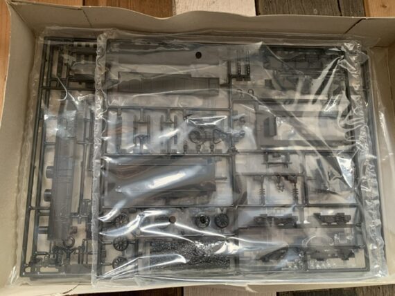 Revell 2168 Bavarian train S3/6 1:87 model kit 1984 Germany - Image 4