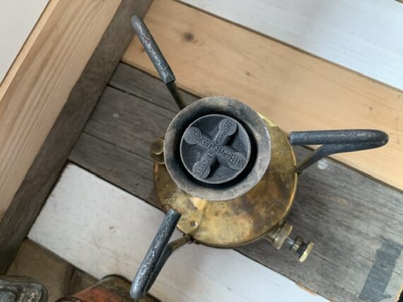 Juwel 21 small brass camping stove in tin 1950 Germany