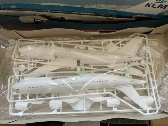 Revell 4226 Airbus A-310 KLM 1:144 model kit 2007 Germany - Image 7