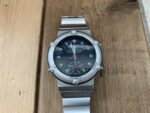 Pulsar V600-6010 alarm chronograph mens quartz watch 1990 Japan