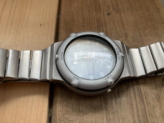 Pulsar V600-6010 alarm chronograph mens quartz watch 1990 Japan - Image 11