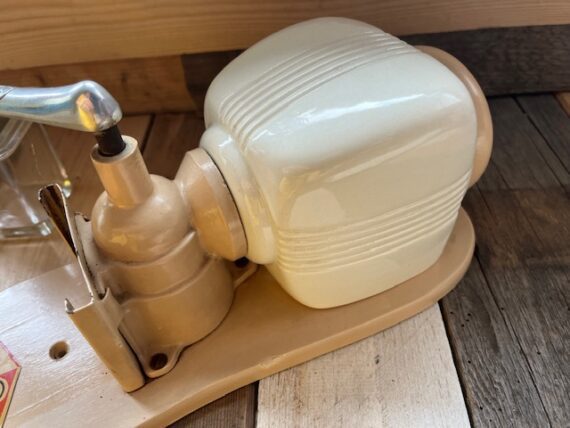 KyM 9730 wall coffee grinder cream beige 1951 Germany - Image 8