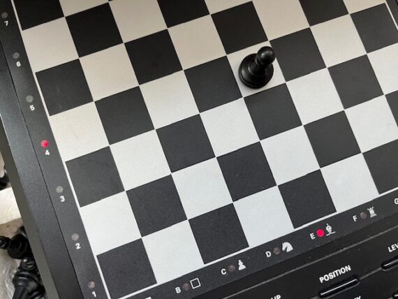 Mephisto Junior chess computer in box Hegener Glaser 1990 Germany - Image 7