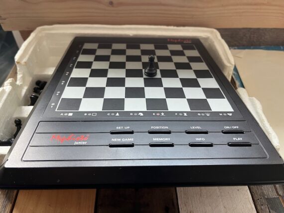 Mephisto Junior chess computer in box Hegener Glaser 1990 Germany - Image 8