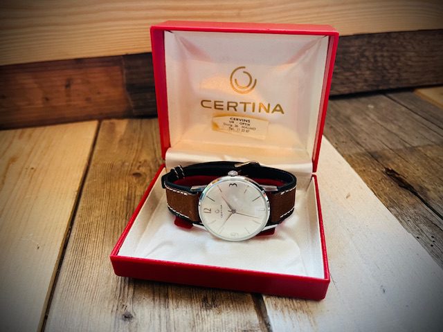 Certina mens handwind watch 34mm in box 1960 Swiss Certina mens handwind watch 34mm in box 1960 Swiss