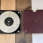 Graphoplex Roplex circular slide rule in red case 1950 France