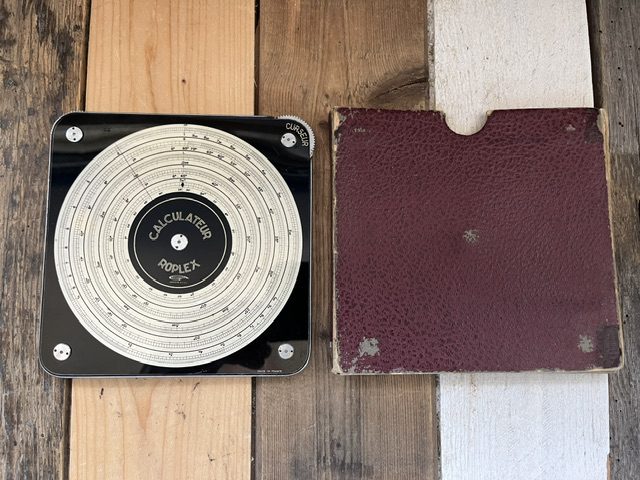 Graphoplex Roplex circular slide rule in red case 1950 France
