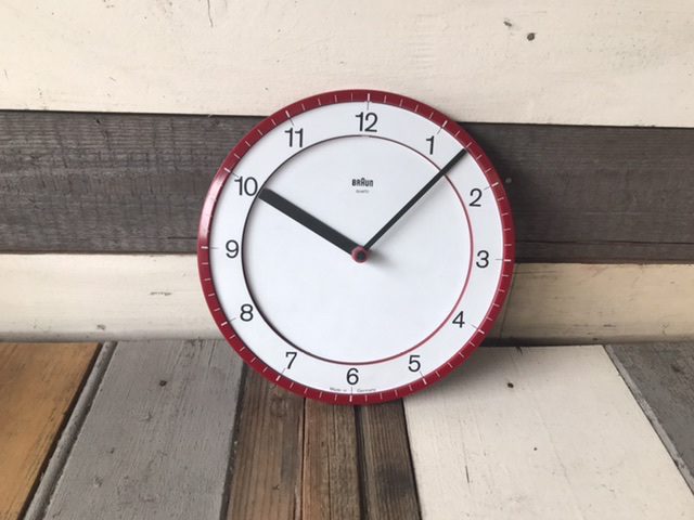 Braun ABK30 4861 design clock 1980 Germany - Vintage Man Stuff