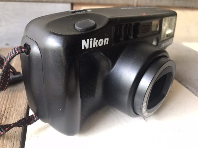 Nikon TW Zoom 105 World time camera 35mm manual 1992Japan