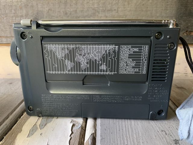 Sony ICF-SW40 world receiver digital case box 1990 Japan - Vintage